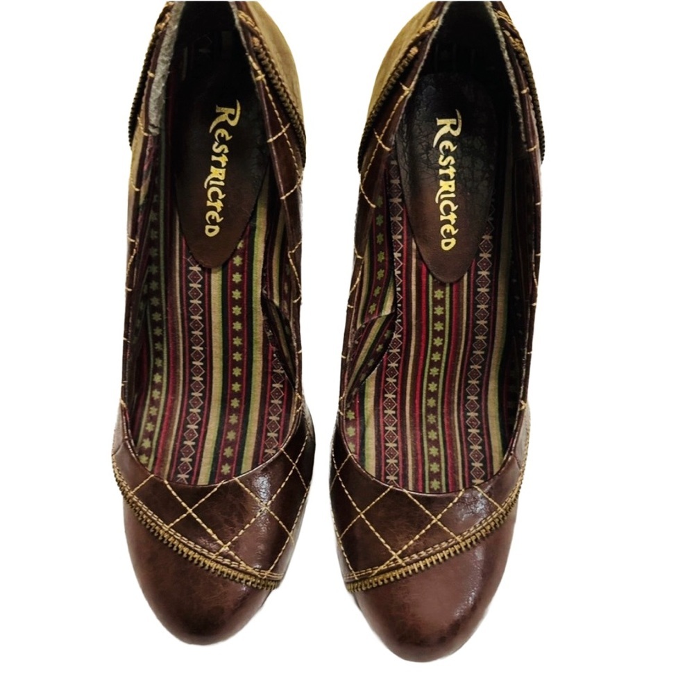 Restricted Brown Leather Heels – Size 8 Textured Design with Rounded Heel